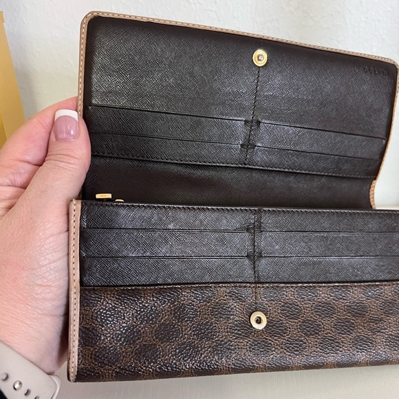 CELINE Long Wallet Macadam - Picture 11 of 13